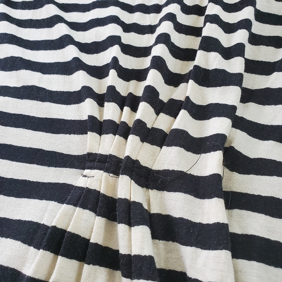 Sleeveless assymetric gathered dress - Picture 5 of 5